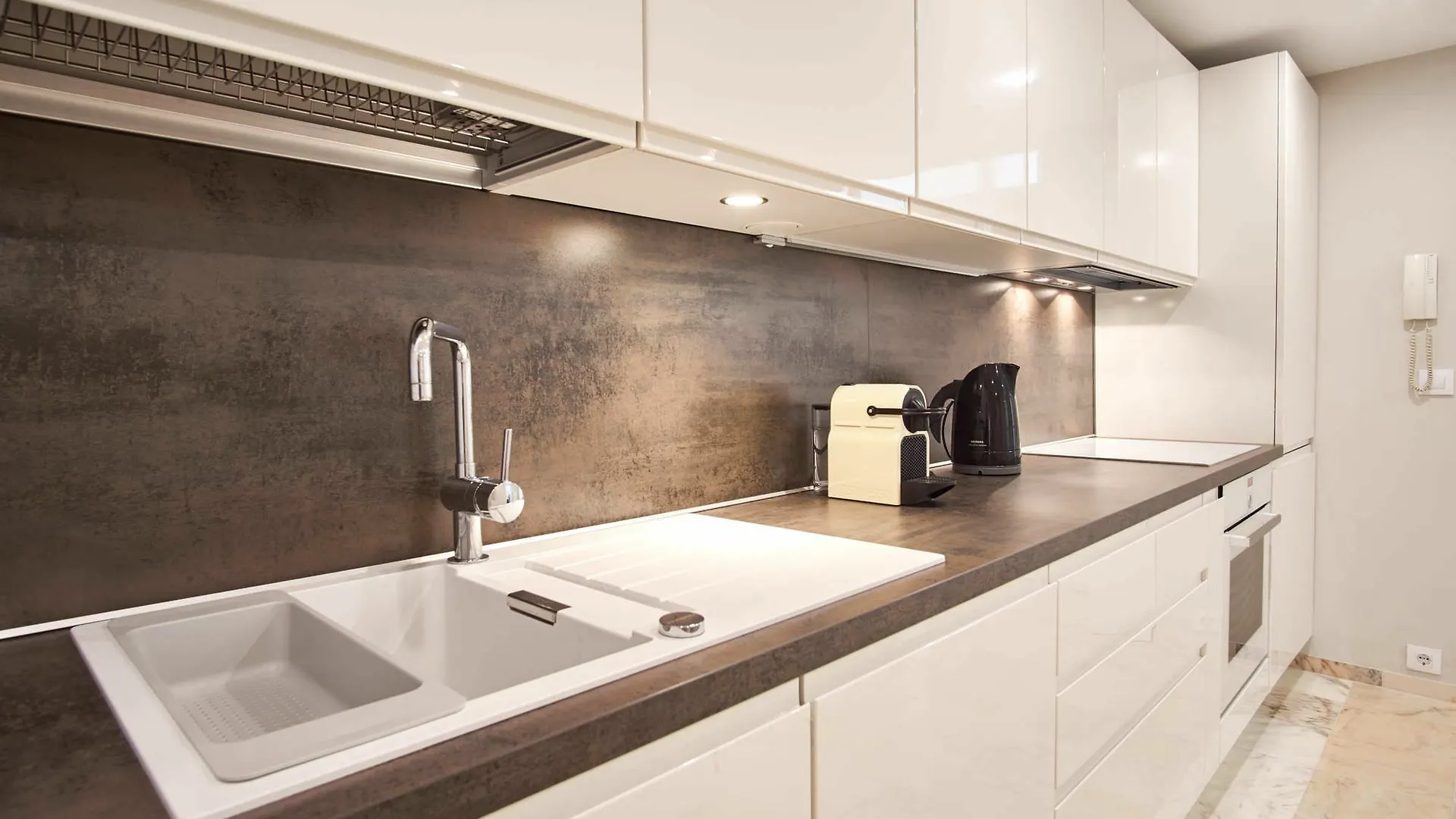 Apartment Duplex De Lujo En Palacio Junto Catedral Seville Spain